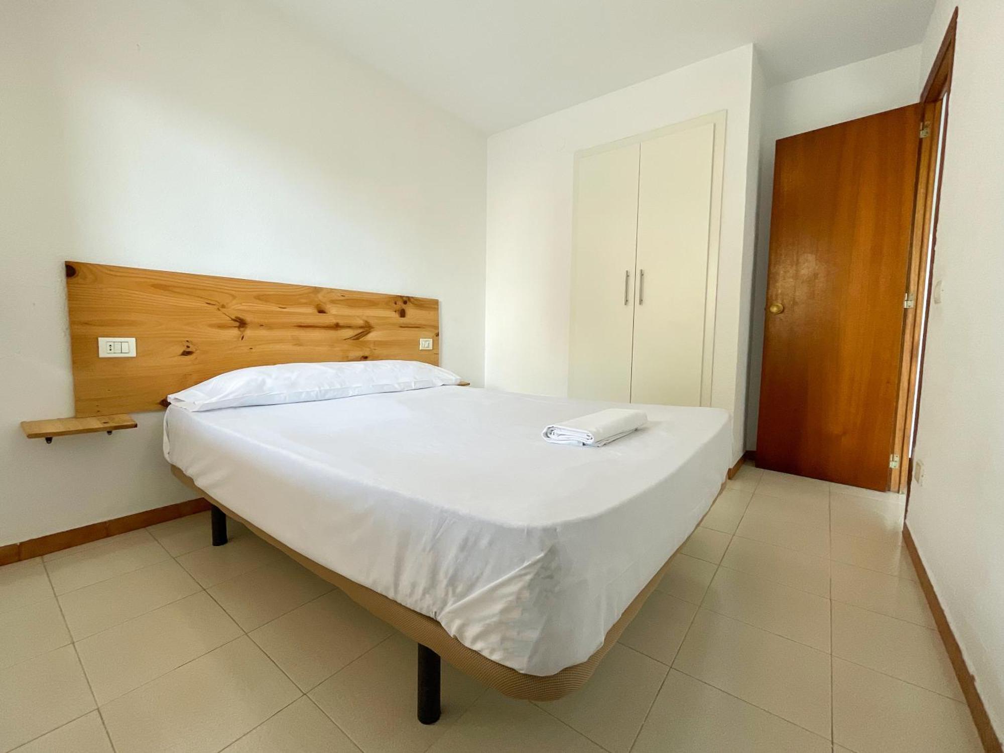 Bernat 3000 Apartment